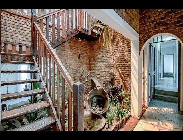 5 BEDROOM HOUSE FOR SALE IN WONDERBOOM